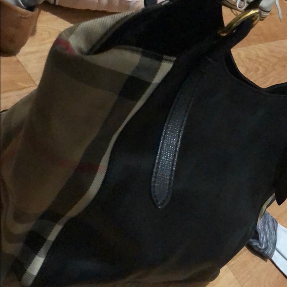 Authentic Burberry handbag - Picture 3 of 5